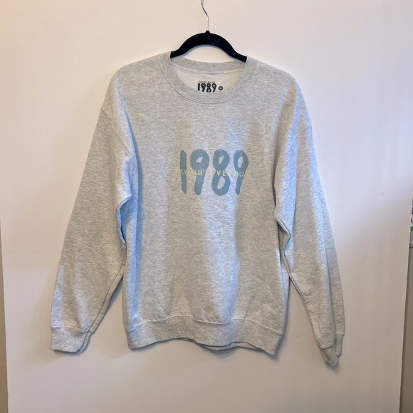 Taylor Swift official merch taylors version 1989 Crewneck Sweater size Medium - Picture 1 of 8